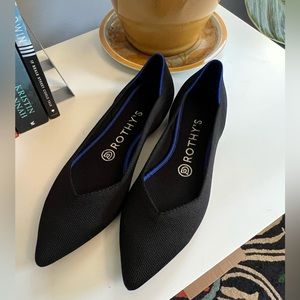 Rothy’s The Point Black Solid Flats - New/Never Worn